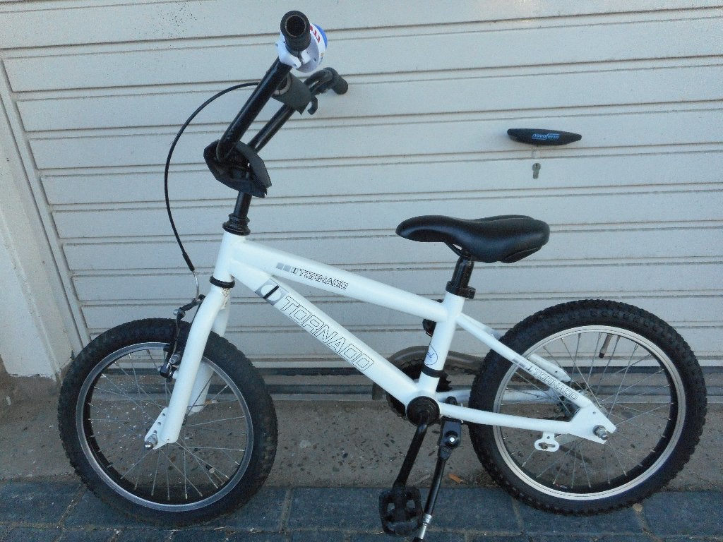 Tornado Bmx Crossfiets 16 inch KL wit Z.G.A.N, Fietsen en Brommers, Fietsen | Crossfietsen en BMX, Ophalen, Terugtraprem, 16 tot 20 inch
