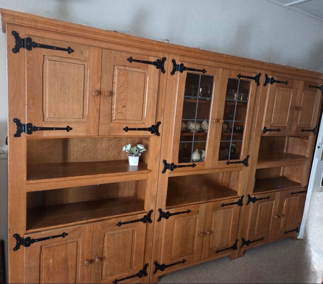 Elegante en slanke  massief eiken wandkast met vitrine en o, Ophalen, Met deur(en), 200 cm of meer, Zo goed als nieuw