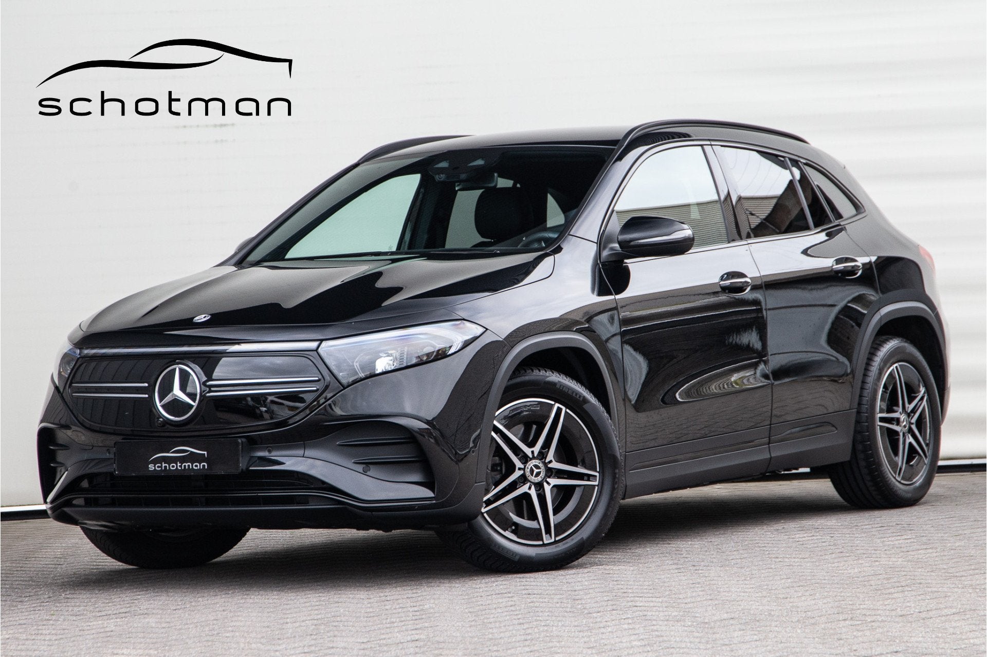 Mercedes-Benz EQA 250 AMG Nightpakket, Widescreen, Trekhaak,, Auto's, Gebruikt, Zwart, 190 pk, Zwart