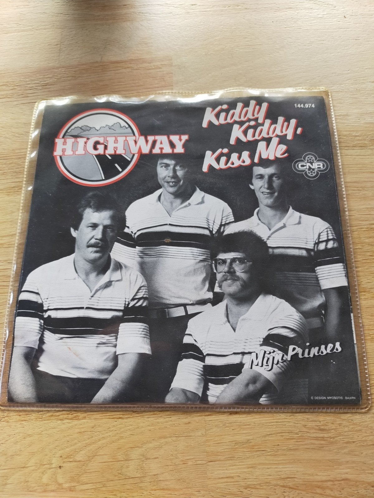 Highway , kiddy kiddy kiss me, Ophalen of Verzenden, Zo goed als nieuw, Nederlandstalig