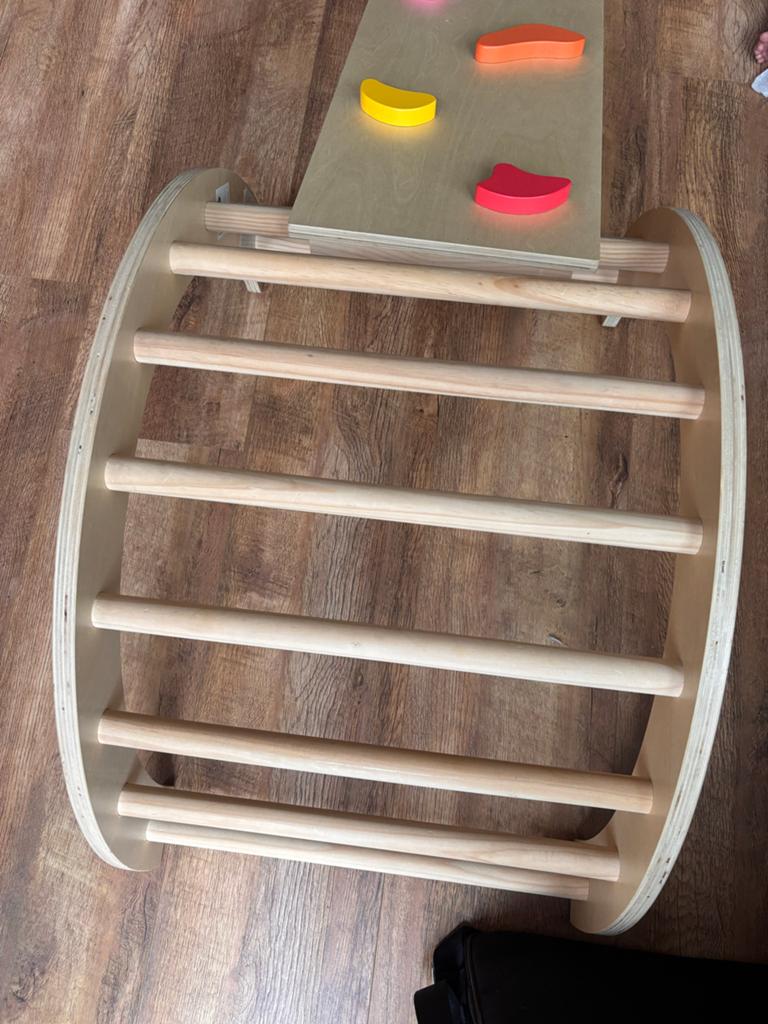 Houten Klimrek met Klimwand - Zo goed als nieuw, Kinderen en Baby's, Speelgoed | Buiten | Speeltoestellen, Ophalen, Zo goed als nieuw