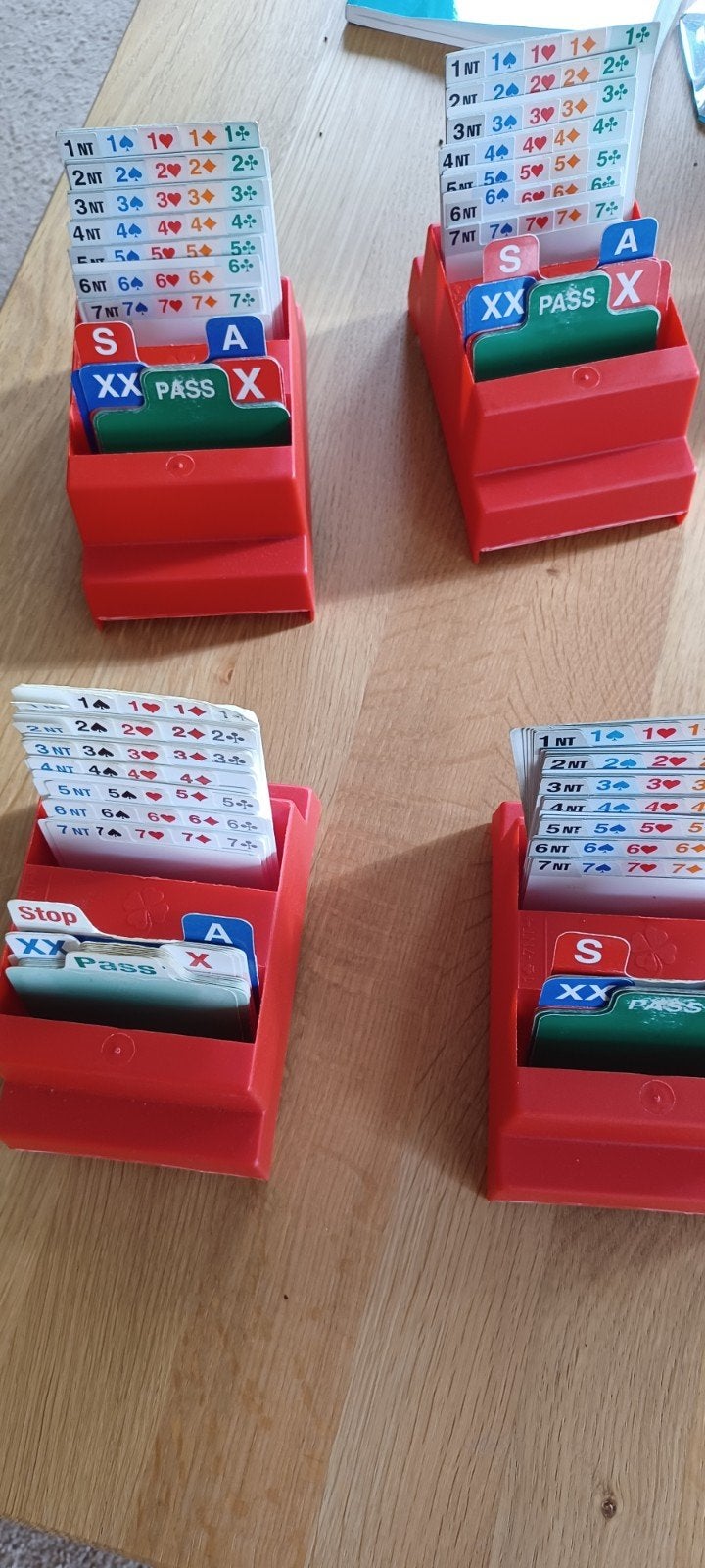 4 biedboxen en 8 bridgeboards, Hobby en Vrije tijd, Ophalen of Verzenden, Gebruikt