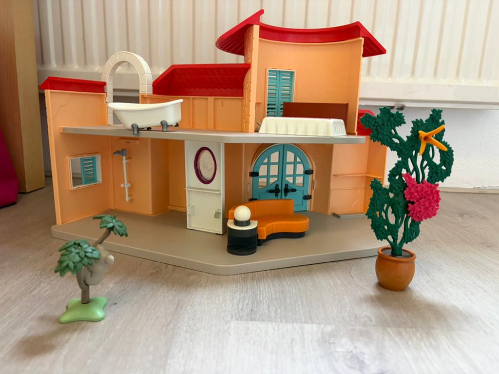 Playmobil villa met extra accessoires, Kinderen en Baby's, Speelgoed | Playmobil, Ophalen, Gebruikt, Complete set