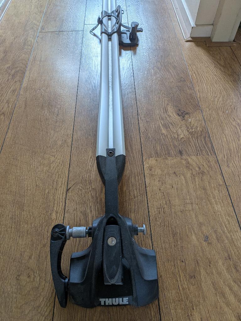 2 Thule fietsdragers, Auto diversen, Fietsendragers, Ophalen, 2 fietsen, Gebruikt, Dakdrager
