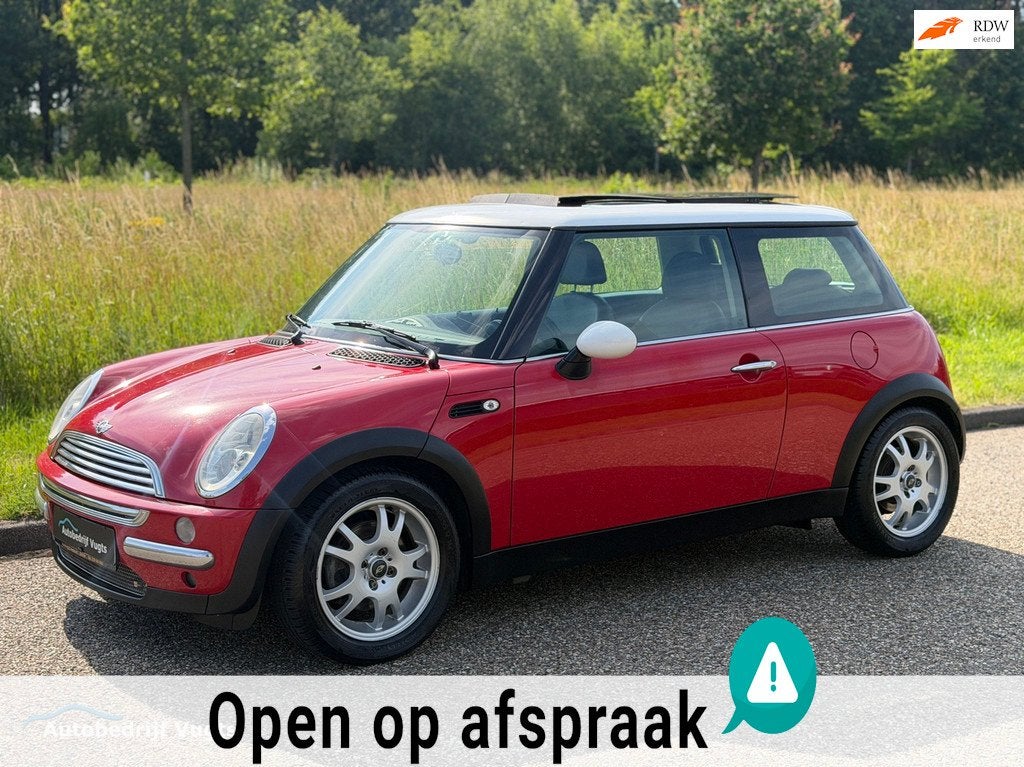 Mini Cooper 1.6 Chili *Pano*Rijklaar*Airco*Half leder, Auto's, Mini, Voorwielaandrijving, 1025 kg, Gebruikt, Zwart