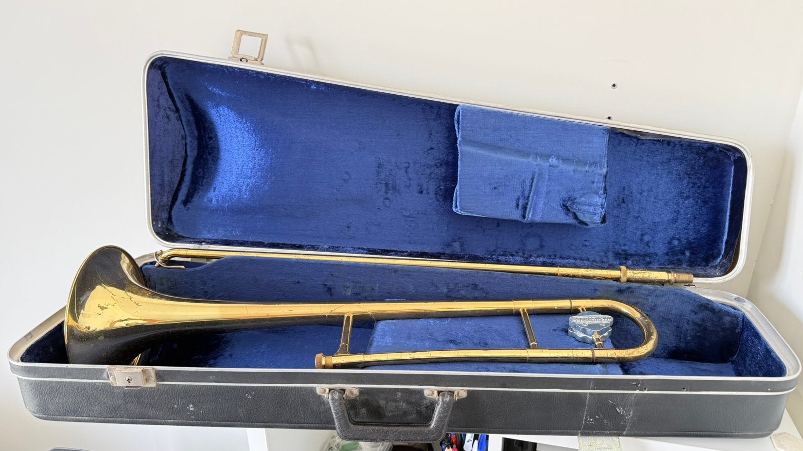 Holton TR602R Trombone, Muziek en Instrumenten, Blaasinstrumenten | Trombones, Ophalen, Gebruikt, Tenor, Met koffer