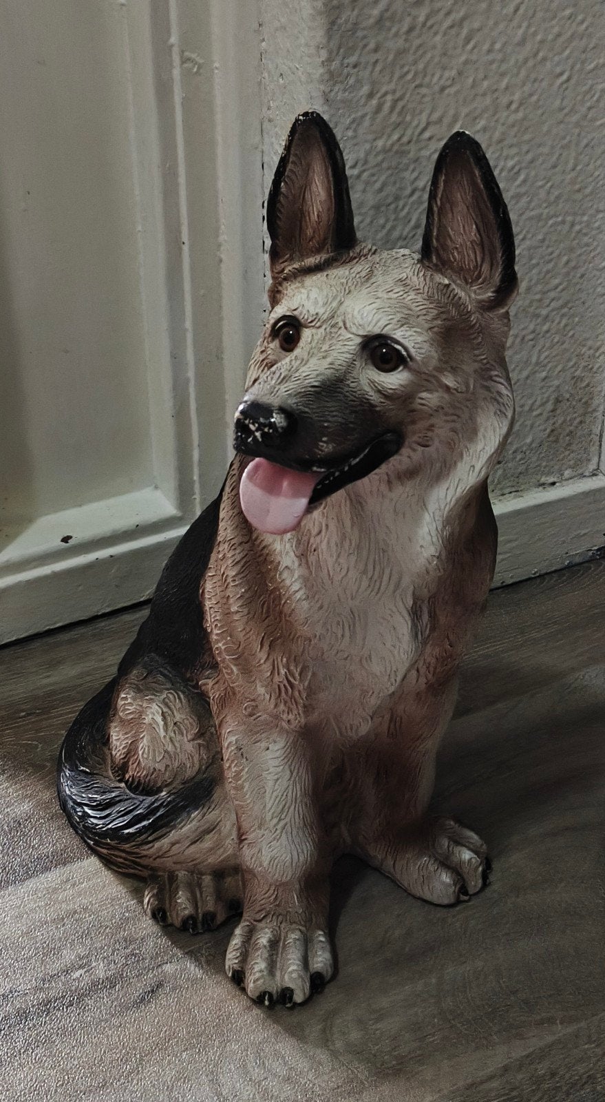 Beeld hond herder - 39x24x19 cm, Tuin en Terras, Ophalen, Zo goed als nieuw, Kunststof, Dierenbeeld