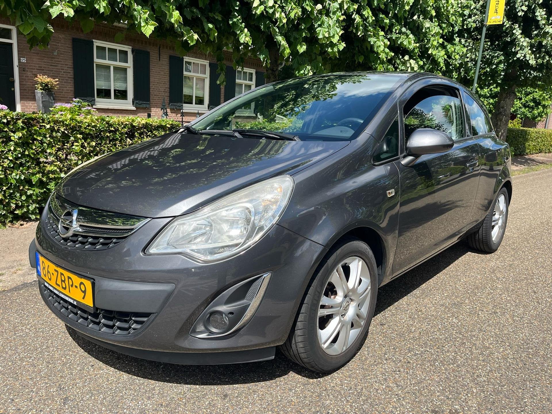 Opel Corsa 1.2 16V 3-drs. apk tot 07-08-2027, Auto's, Opel, Euro 5, 4 cilinders, 1229 cc, Origineel Nederlands
