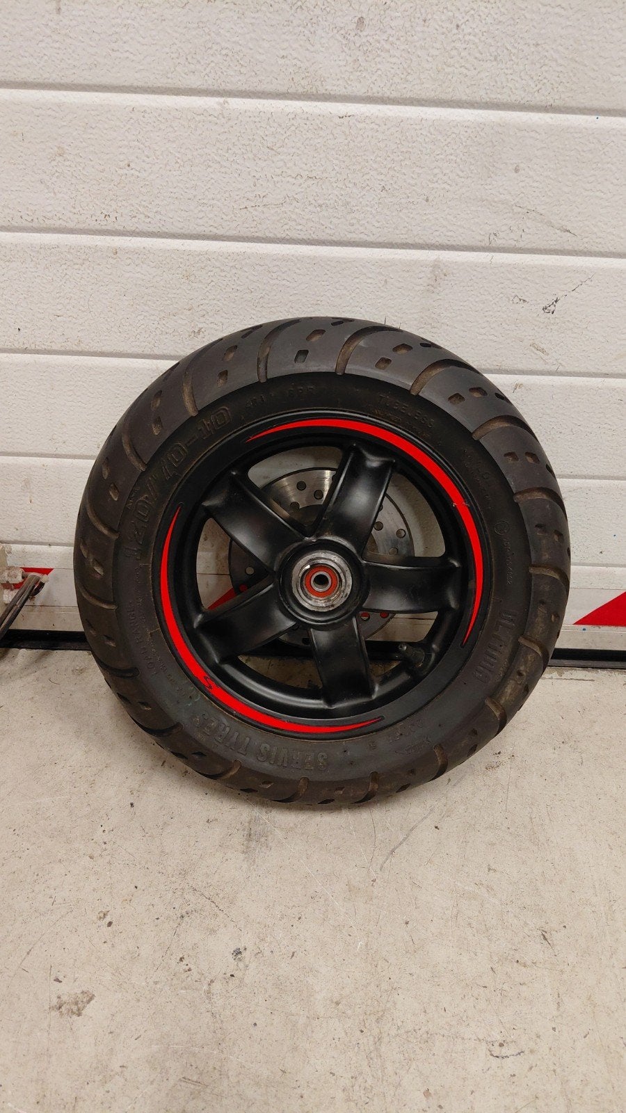 piaggio zip 2000 voorwiel, Motoren, Ophalen of Verzenden