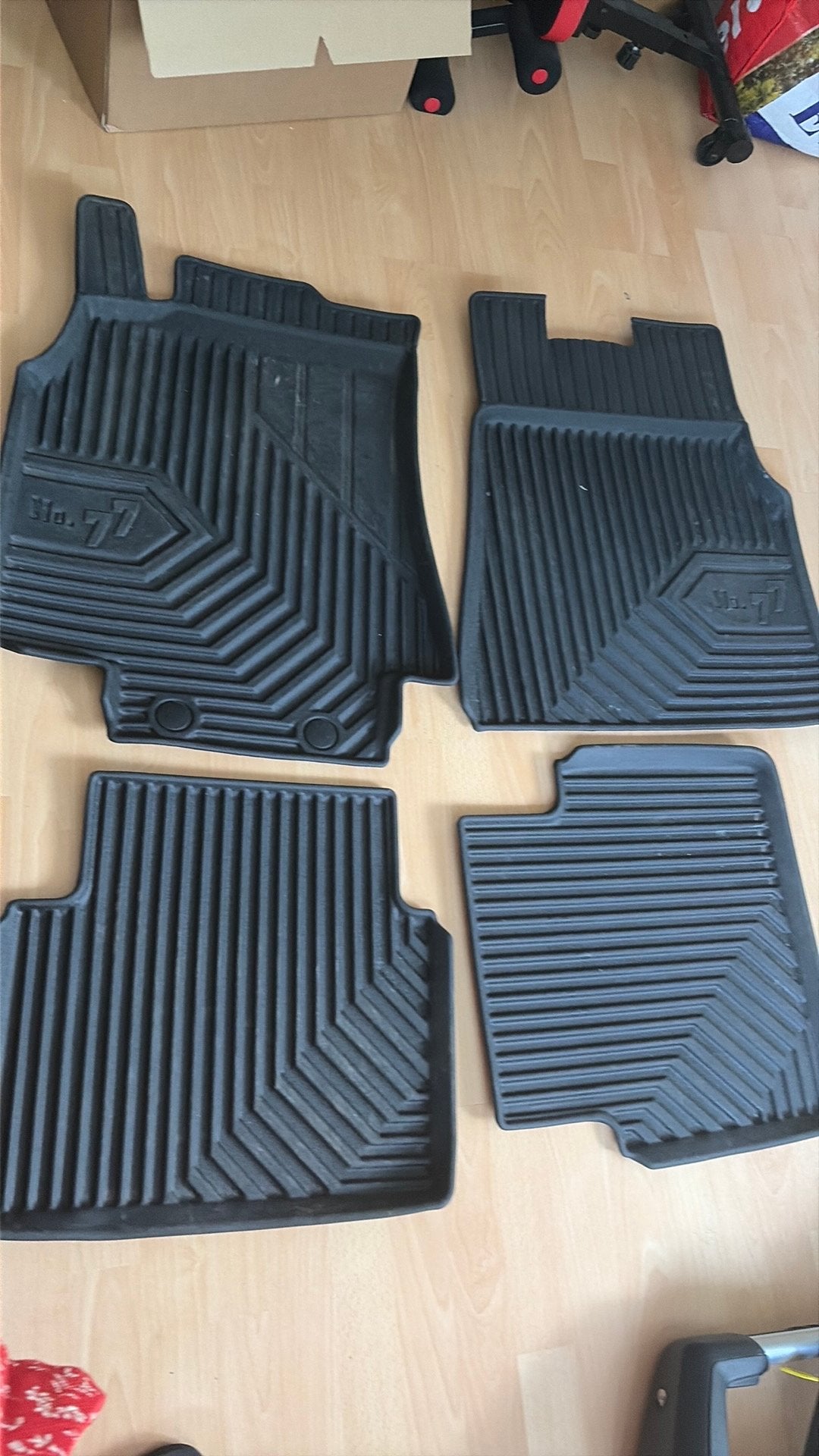 Rubbermatten Mercedes B klasse, Ophalen, Gebruikt