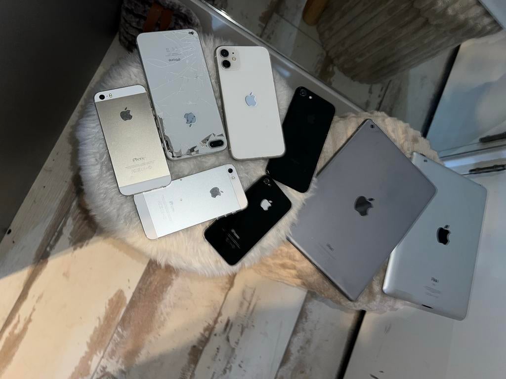 Reparatie iphones/ipads + 1 huawei, Computers en Software, Apple iPads, Niet werkend, Apple iPad, Wi-Fi, 10 inch, 128 GB, Wit