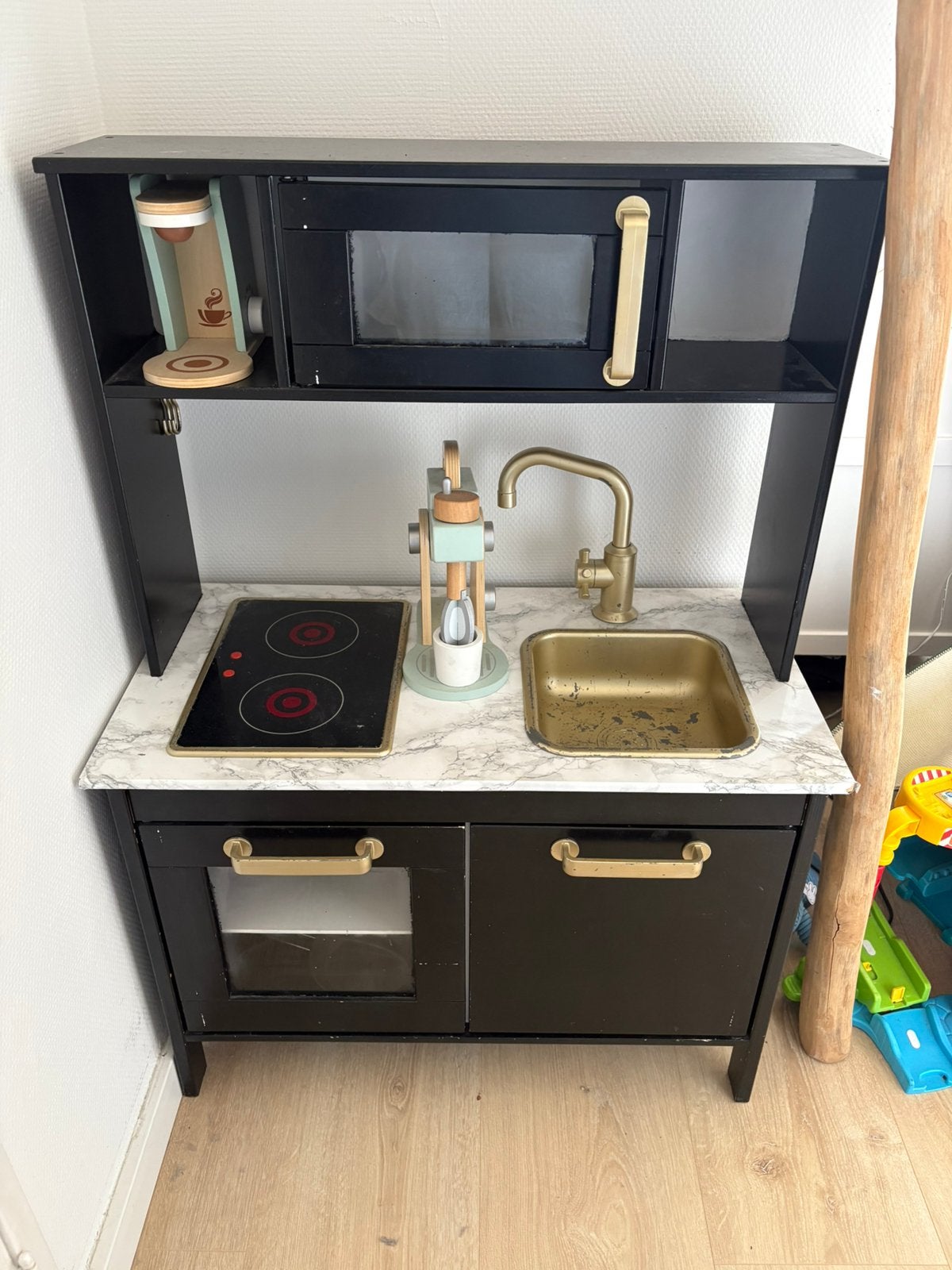 Gepimpt IKEA Speelkeukentje Zwart/Goud met Toebehoren, Ophalen, Gebruikt