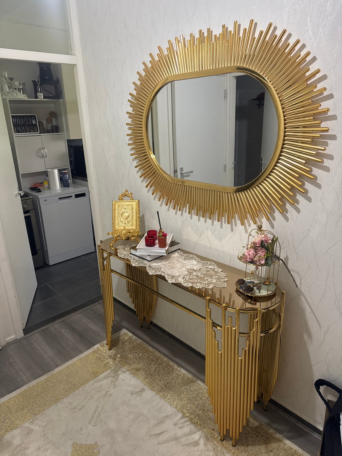 Luxe gouden spiegel met bijpassende sidetable, Huis en Inrichting, Ophalen, Zo goed als nieuw, Ovaal