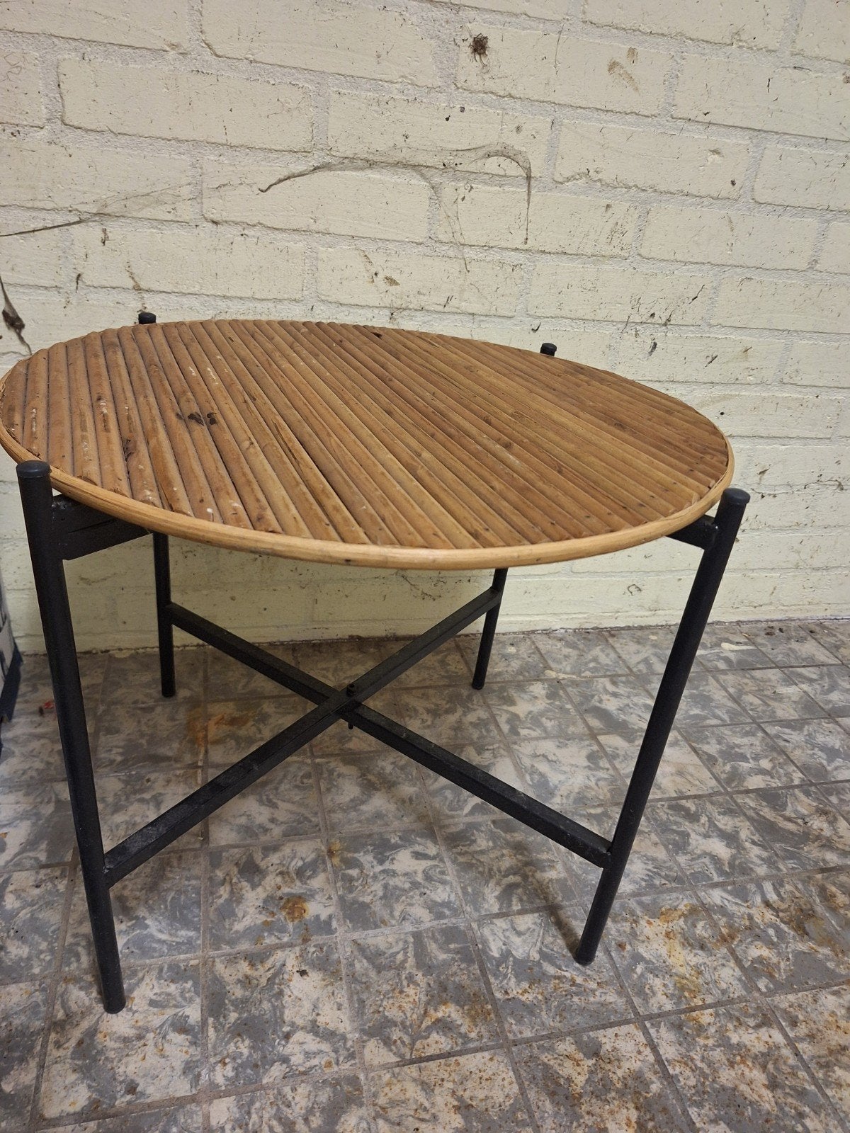Vintage bijzettafel bamboe en metaal, Ophalen