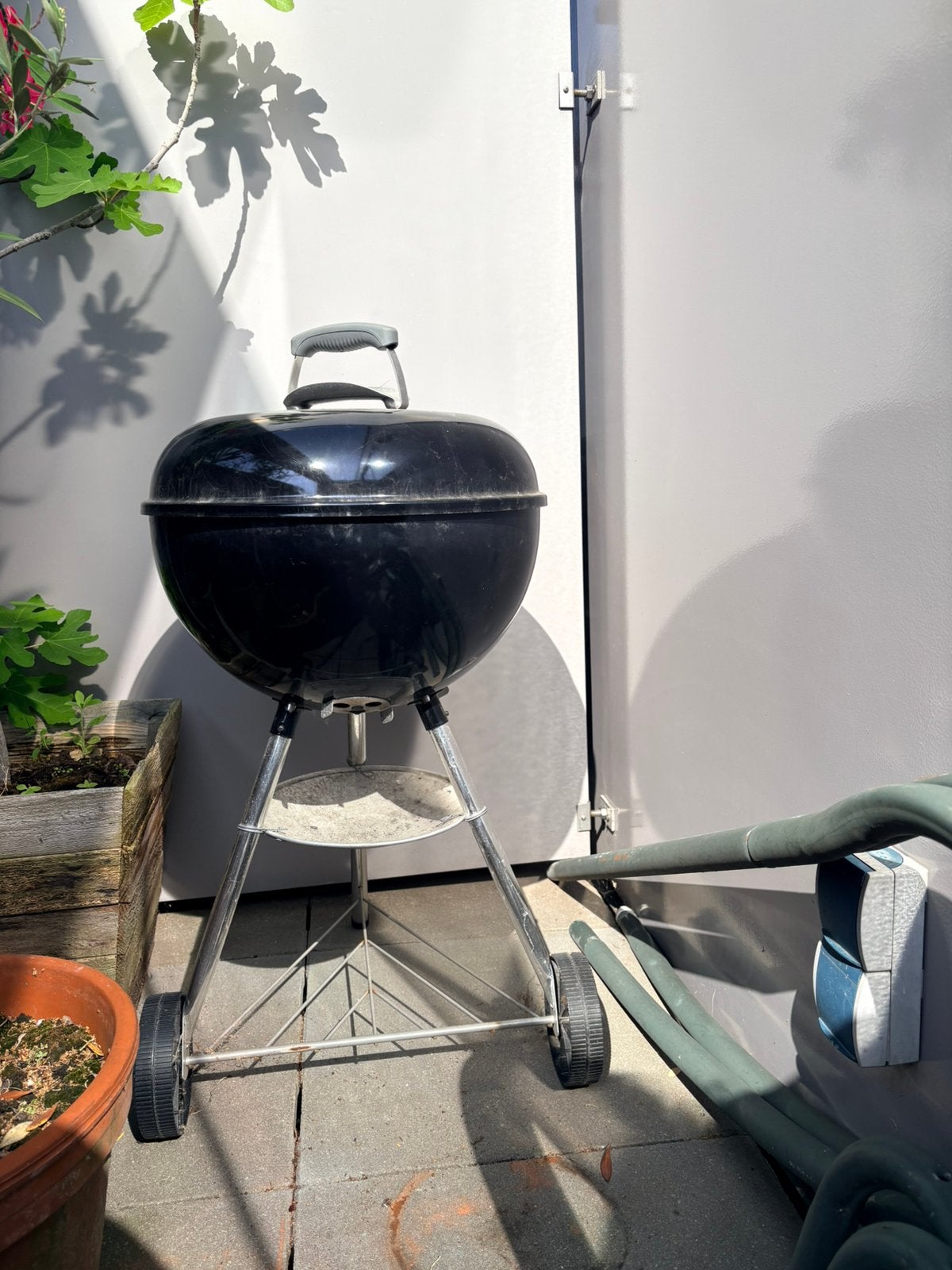 Weber barbecue met accessoires, Ophalen, Gebruikt, Met accessoires