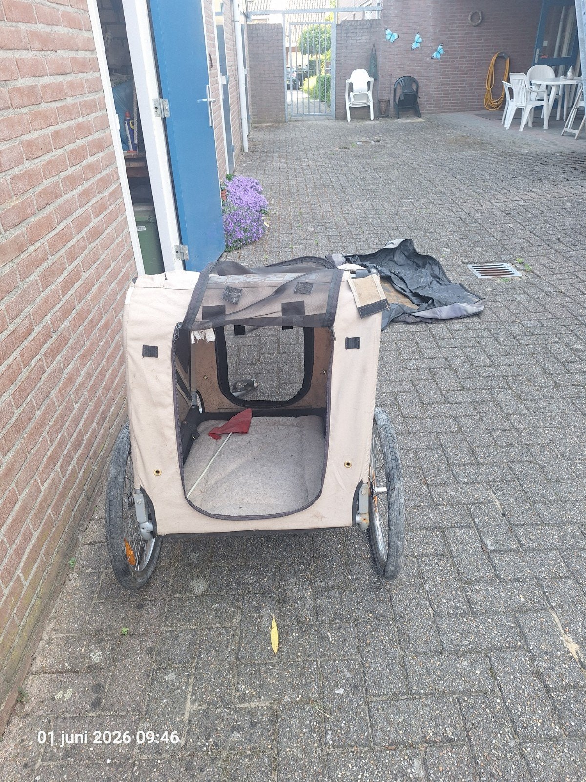 Honden fietskar bench en mand, Ophalen