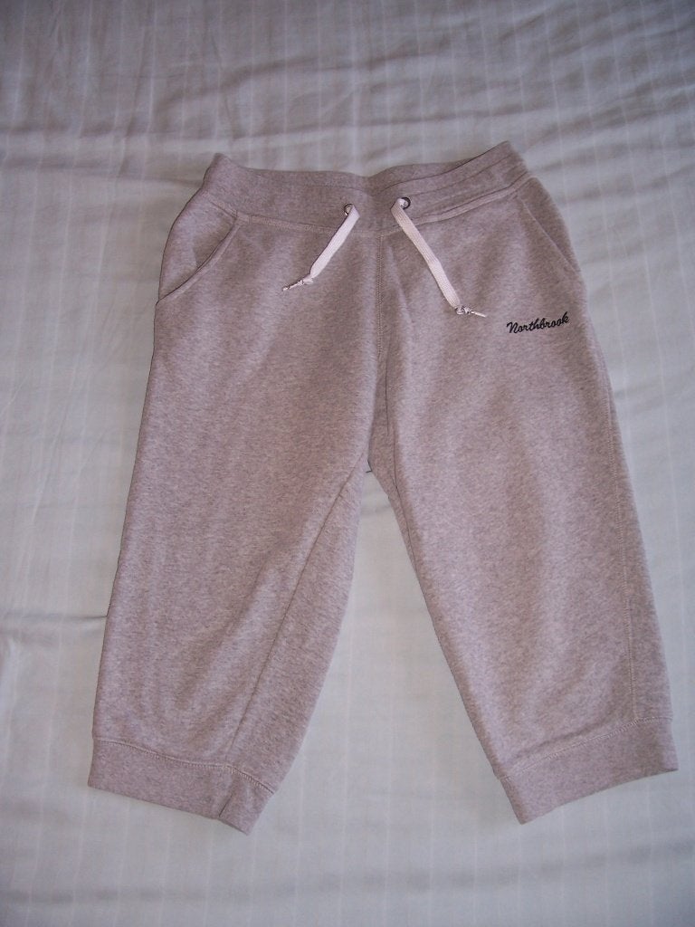 Mooie grijze 3-kwart joggingsbroek merk Northbrook maat 164, Meisje, Northbrook, Sport- of Zwemkleding, Ophalen of Verzenden