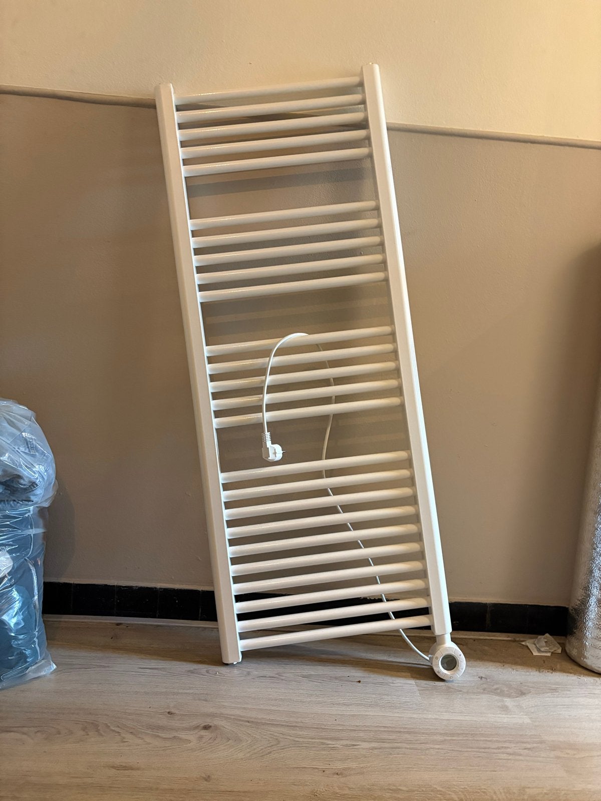 Handdoekradiator 50x135 cm met bedieningsknop, Ophalen, Radiator, Nieuw, Minder dan 60 cm