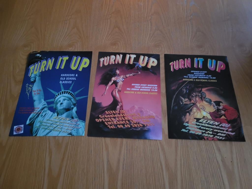 Turn it up flyers ( gabber hardcore thunderdome ), Verzamelen, Ophalen of Verzenden