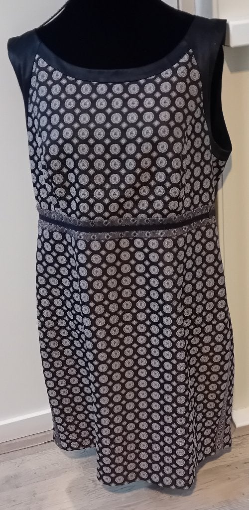 jurk,Didi,maat XXL 44/46,zwart,feest,luxe,chic,bruiloft, Verzenden, Zwart, Maat 42/44 (L), Didi