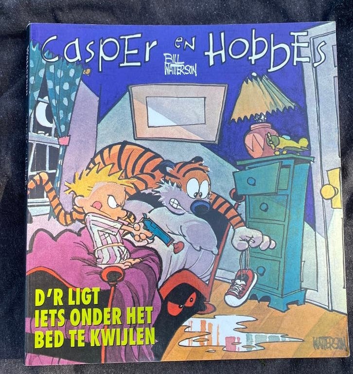 Casper en Hobbes d’r ligt iets onder het bed te kwijlen, Eén stripboek, Ophalen of Verzenden, Zo goed als nieuw