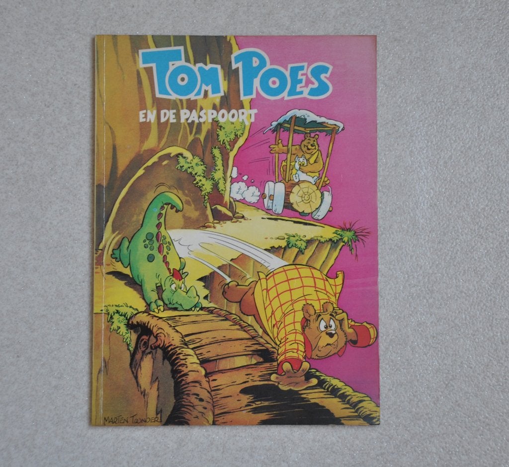 TOM  POES  EN  DE  PASPOORT.  -  MARTEN  TOONDER, Gelezen, Marten Toonder, Eén stripboek, Ophalen of Verzenden