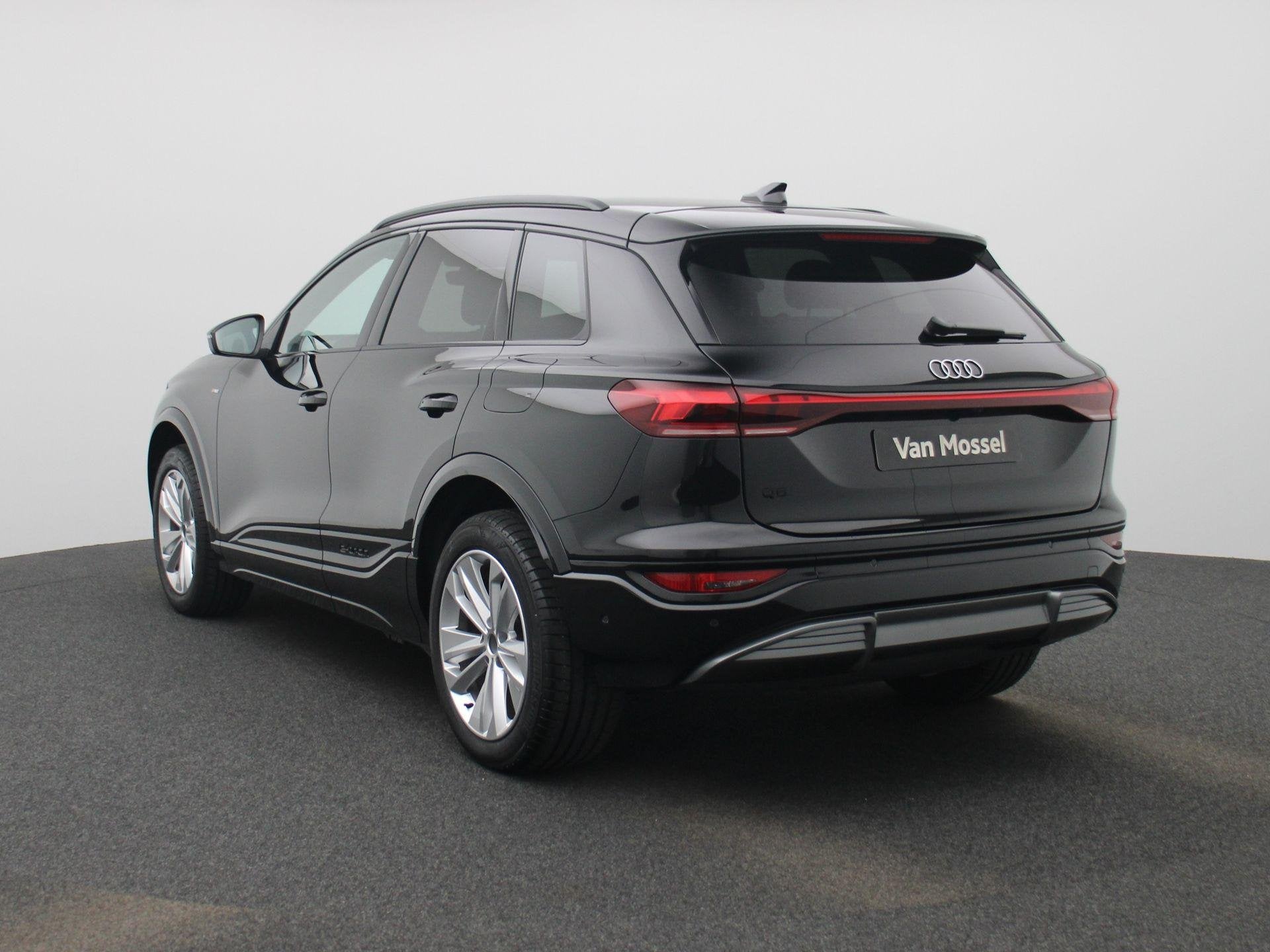 Audi Q6 e-tron edition 83 kWh | Demo |, Automaat, 12 maanden, Automatische klimaatregeling, Origineel Nederlands