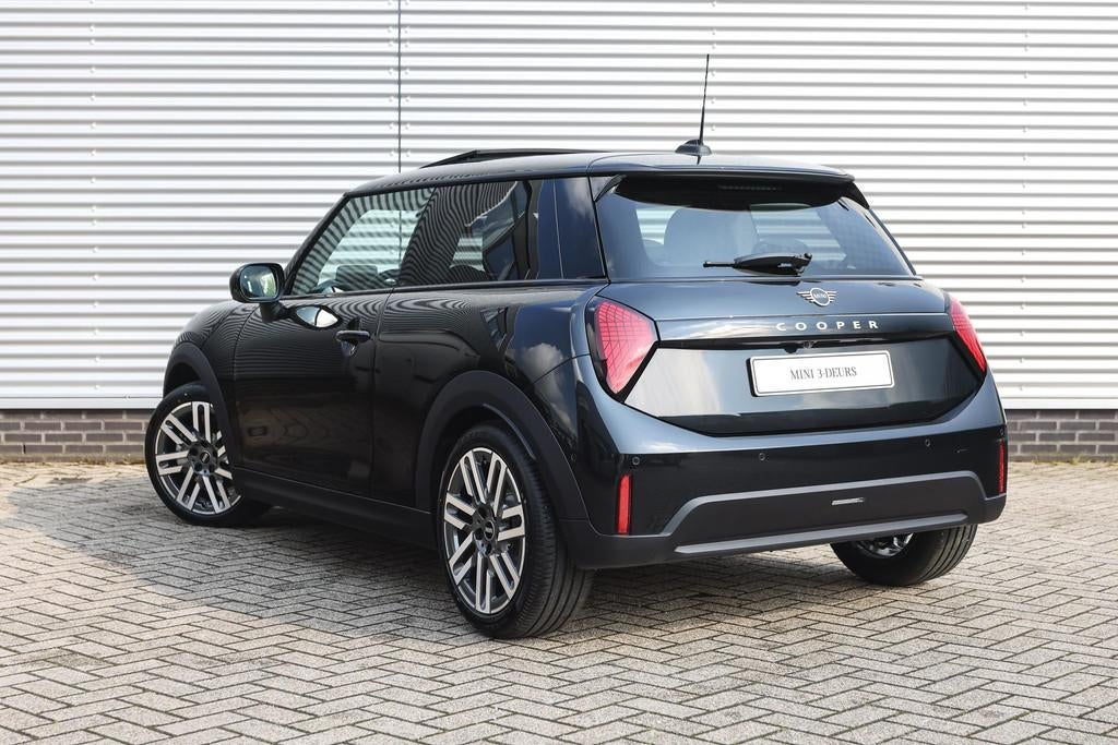 MINI Hatchback Cooper C Classic Automaat / Panoramadak / Par, Auto's, Stof, Gebruikt, 156 pk, Met garantie (alle)