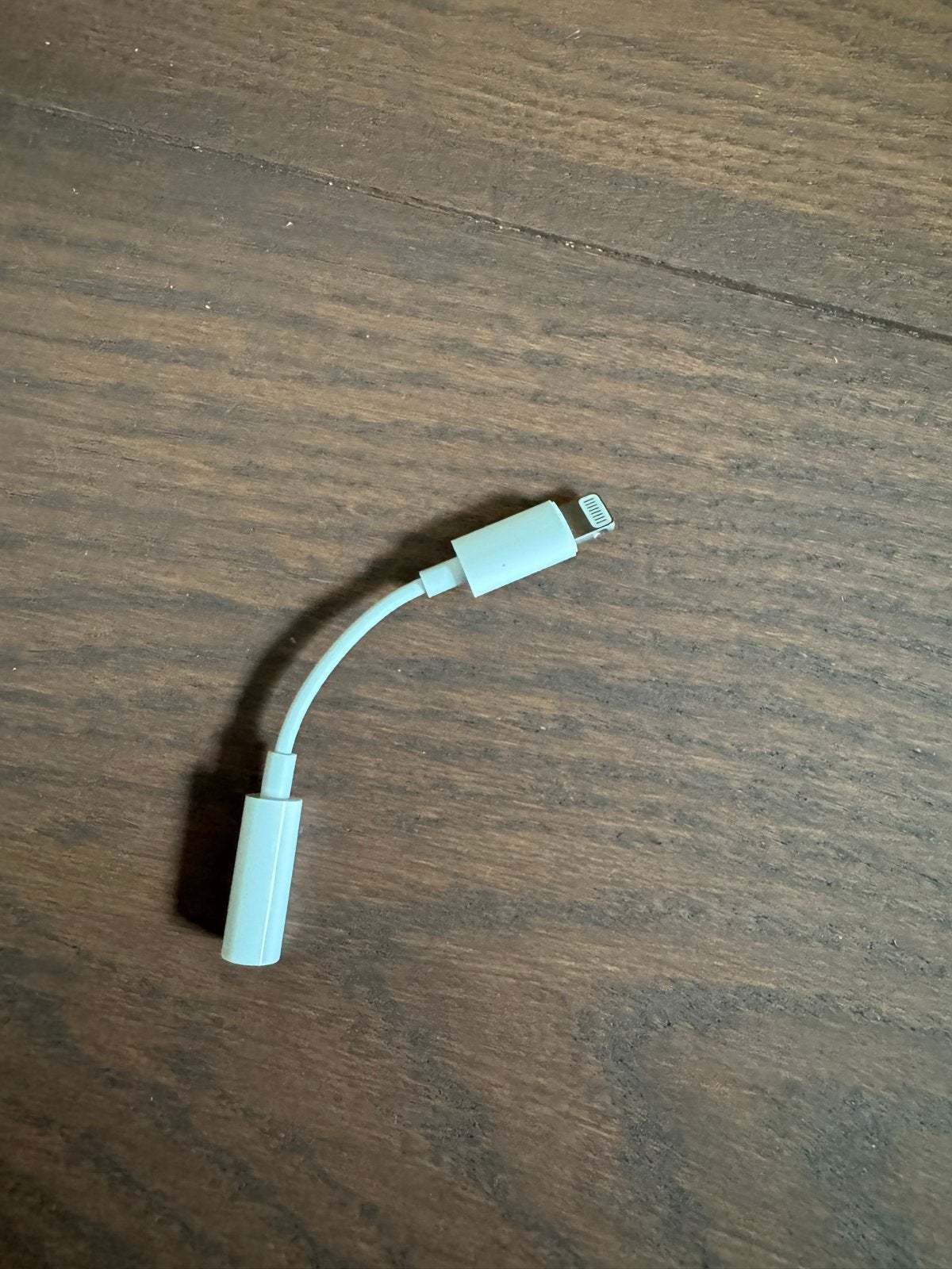 Apple Lightning naar 3,5 mm koptelefoonadapter, Ophalen of Verzenden, Zo goed als nieuw, Minder dan 2 meter, Overige kabels