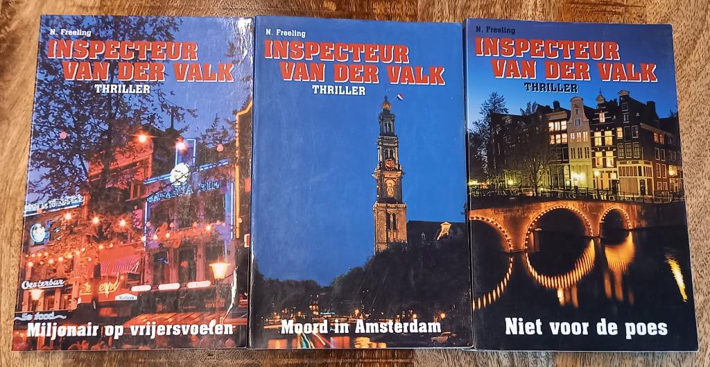 Boeken - inspecteur van der Valk, Ophalen of Verzenden, Zo goed als nieuw, Tv-bewerking