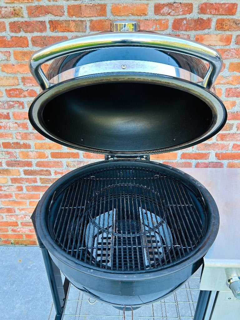Foto 5 van Weber Summit Kamado S6 Charcoal Grill Center