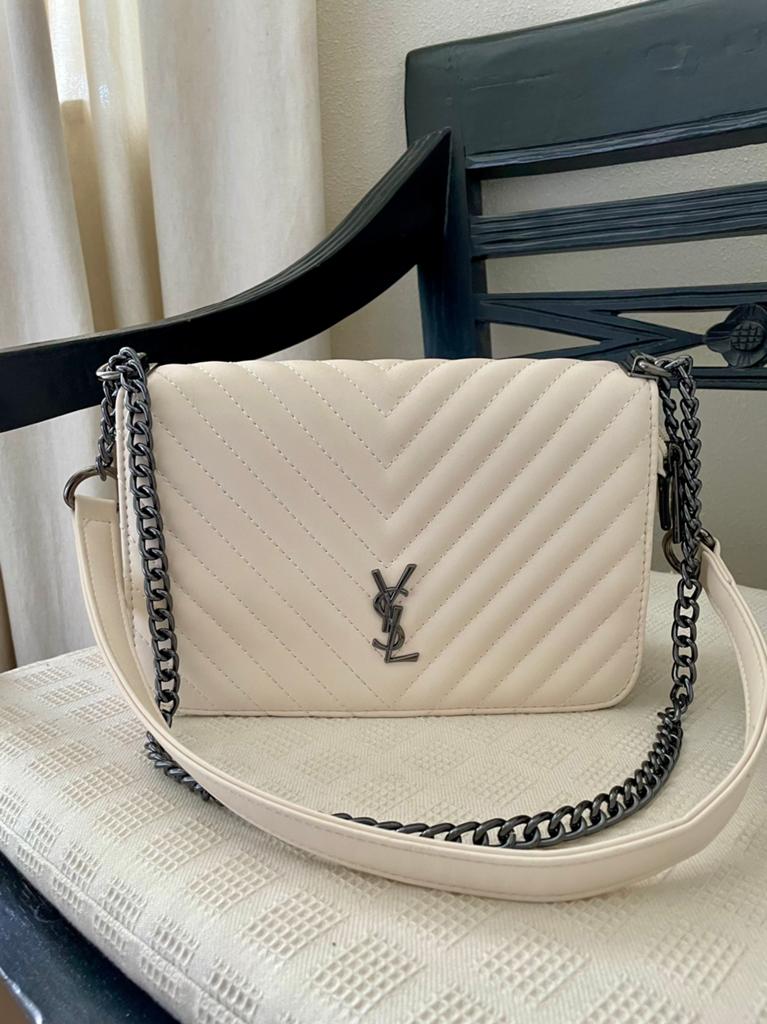YSL schoudertas crossbody bag crème, Sieraden, Tassen en Uiterlijk, Tassen | Damestassen, Ophalen of Verzenden, Nieuw, Overige kleuren