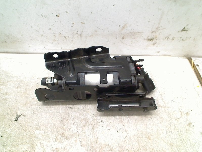 Brandstofpomp Elect. Volkswagen Golf VI (5K1) 1K0127023N, Gebruikt, Volkswagen, Volkswagen AG, Kundenbetreuung@volkswagen.de