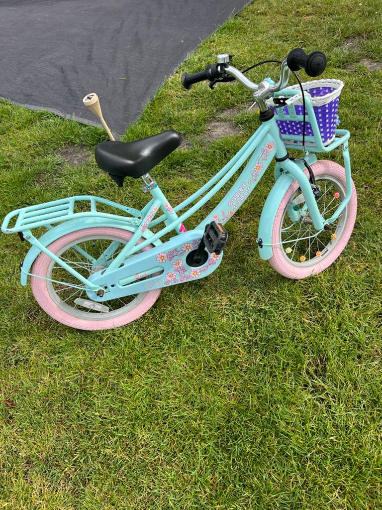Super Super 16 inch meisjesfiets mintgroen met mandje, Fietsen en Brommers, Ophalen, Terugtraprem, Gebruikt, Handrem