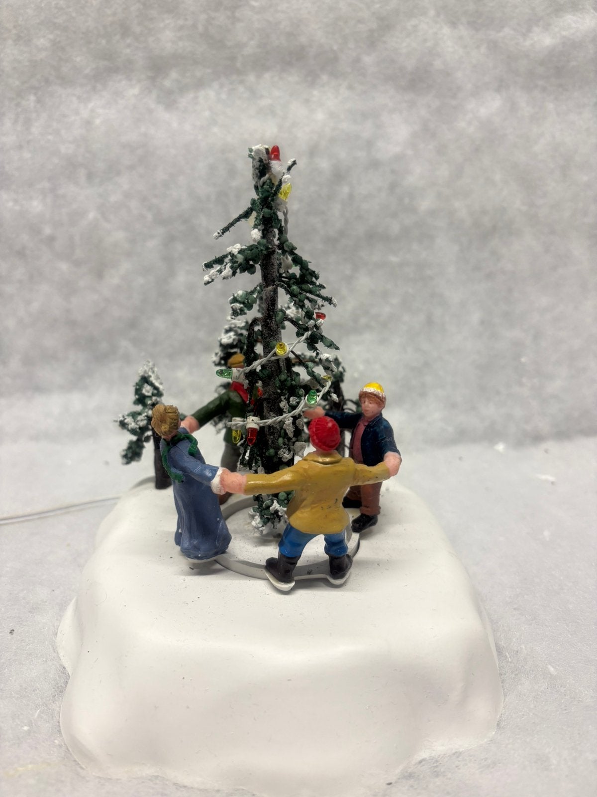 Lemax Merry Christmas Tree- retired 2018, L, Zo goed als nieuw, L, L