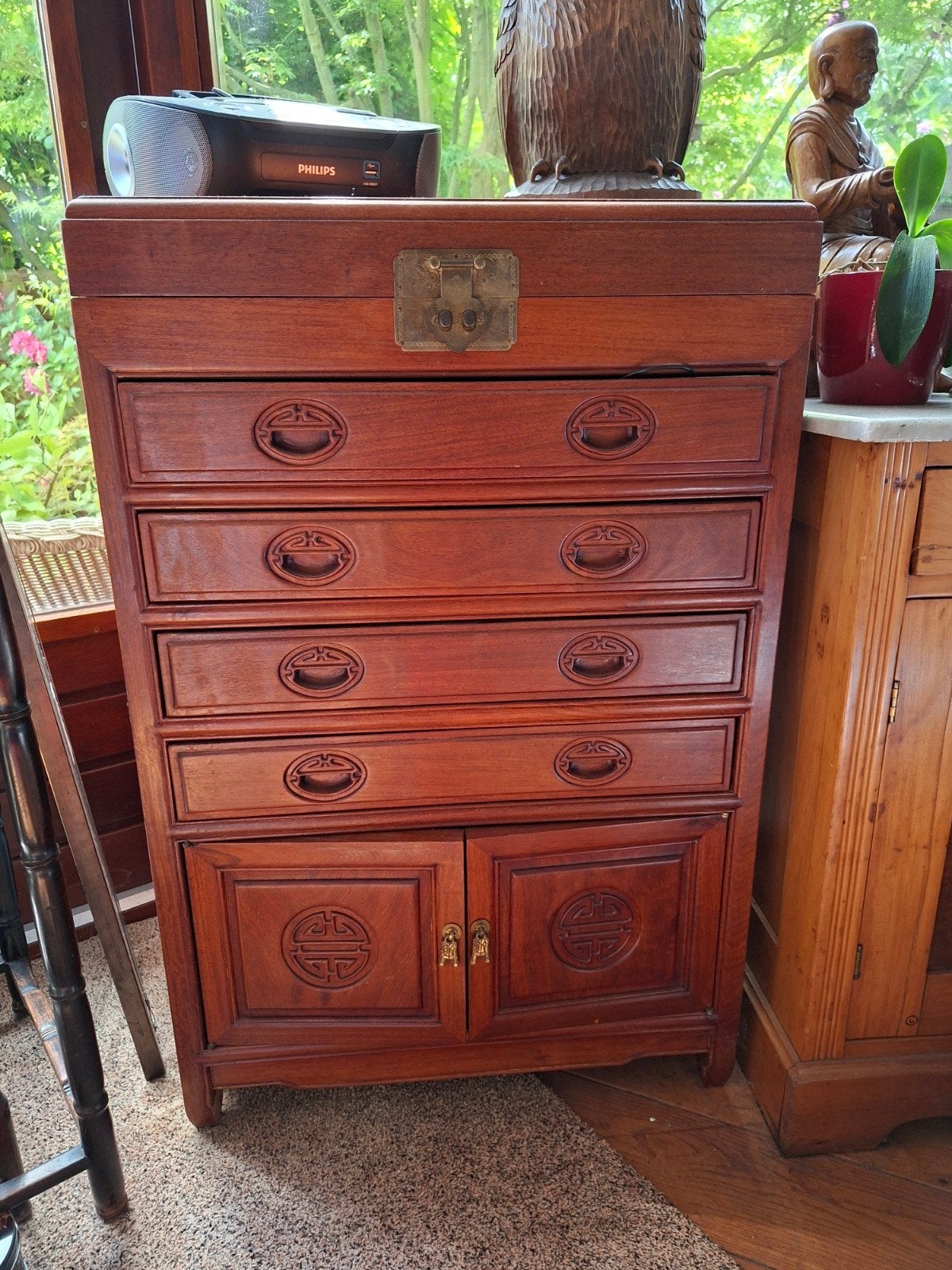 Chinese ladenkast. Rozenhout., Antiek en Kunst, Ophalen
