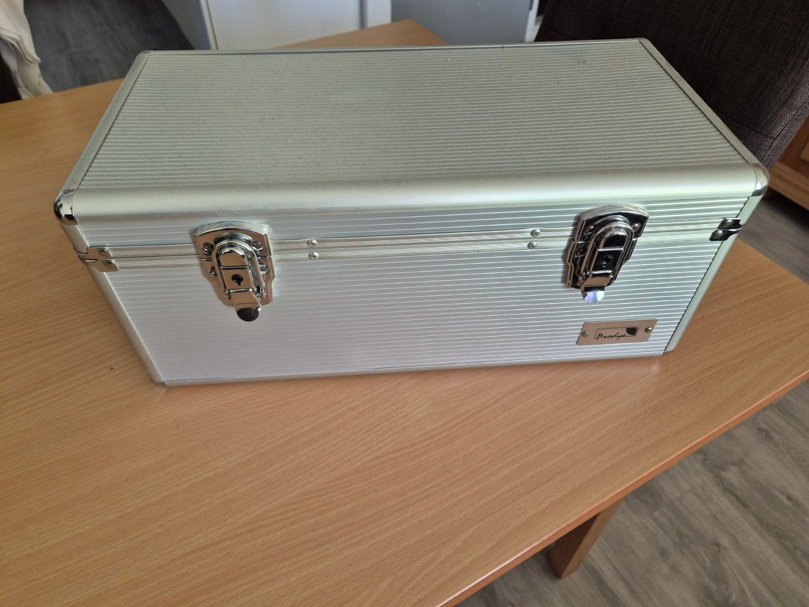 Aluminium CD/DVD opbergkoffer met 300+ schijfjes, Ophalen, Gebruikt