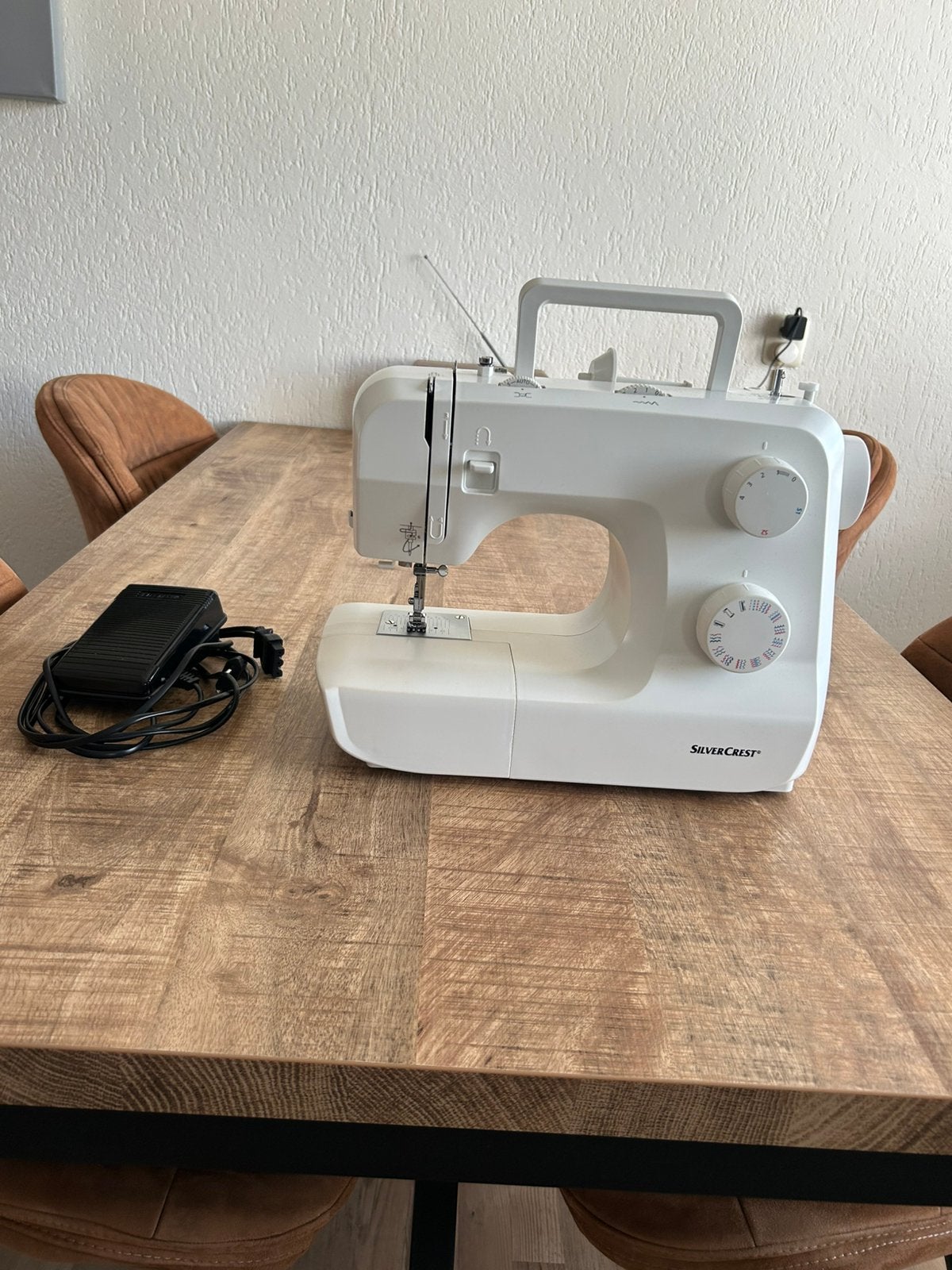 Naaimachine, Hobby en Vrije tijd, Naaimachines en Toebehoren, Ophalen, Zo goed als nieuw, Naaimachine, Overige merken