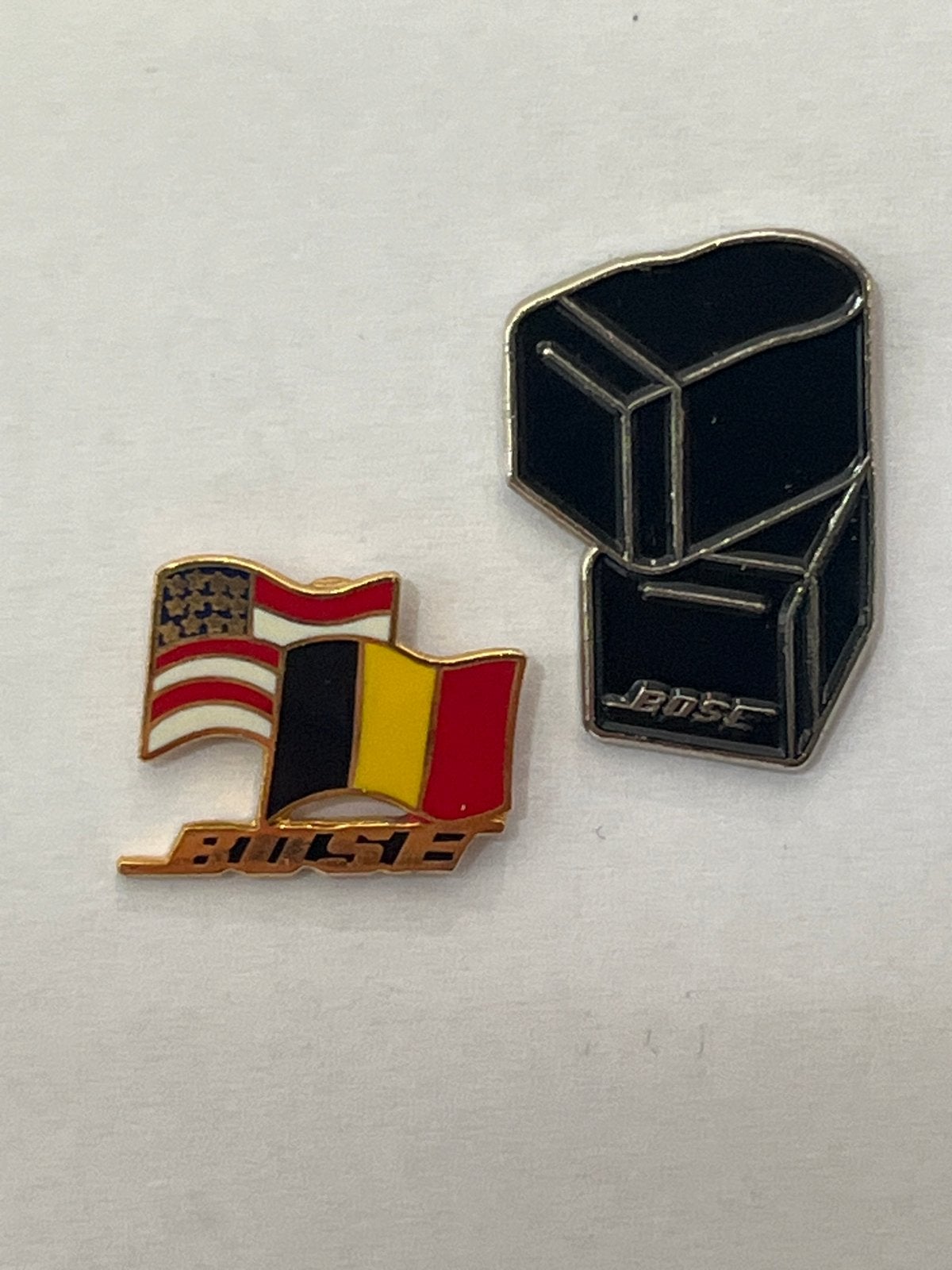 Bose Speldjes - Vlaggen en Luidspreker Design, Ophalen of Verzenden, Zo goed als nieuw, Speldje of Pin, Nvt