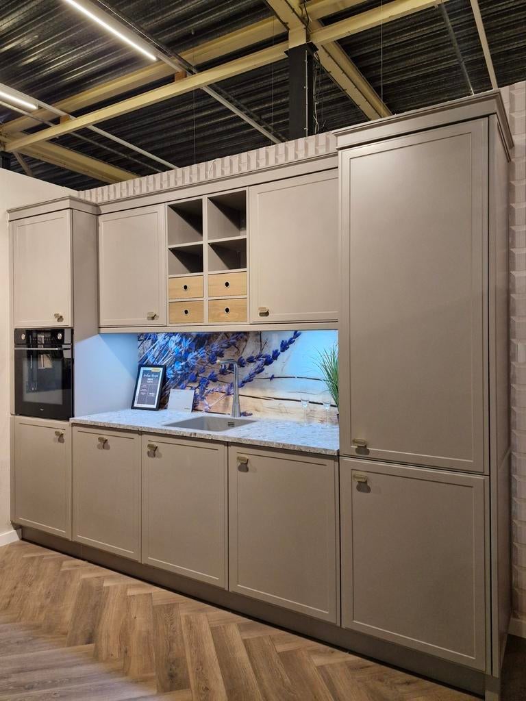 Showroomkeuken nolte Torino - soft mat Sahara, Huis en Inrichting, Keuken | Complete keukens, Ophalen, Nolte, Nieuw, Enkelwandige keuken