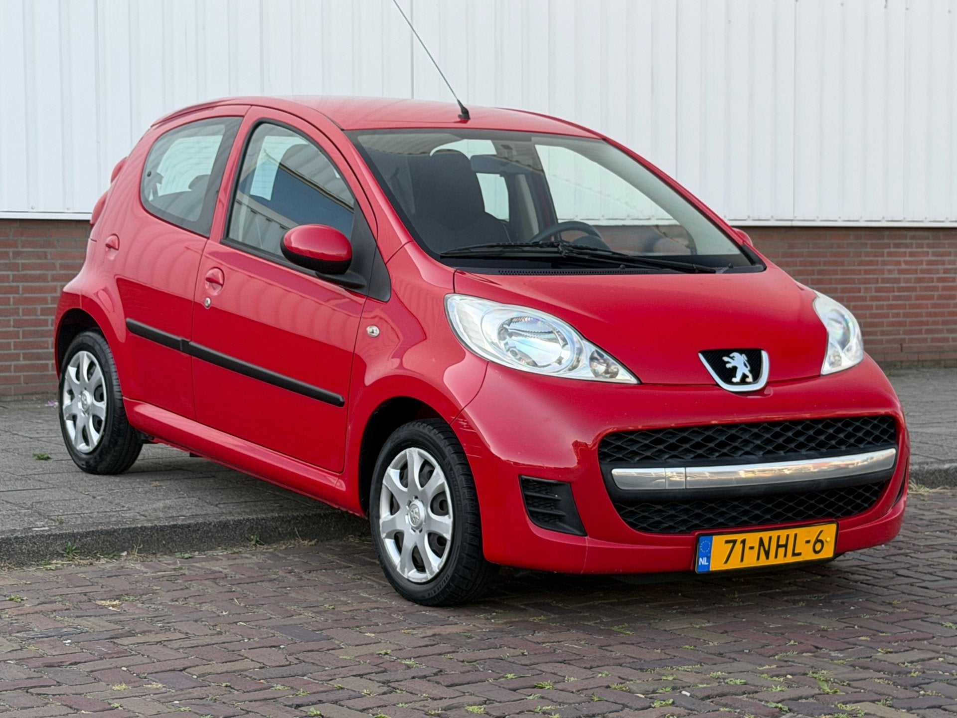 Peugeot 107 1.0-12V XS NL Auto Nap, Voorwielaandrijving, Gebruikt, 4 stoelen, 68 pk