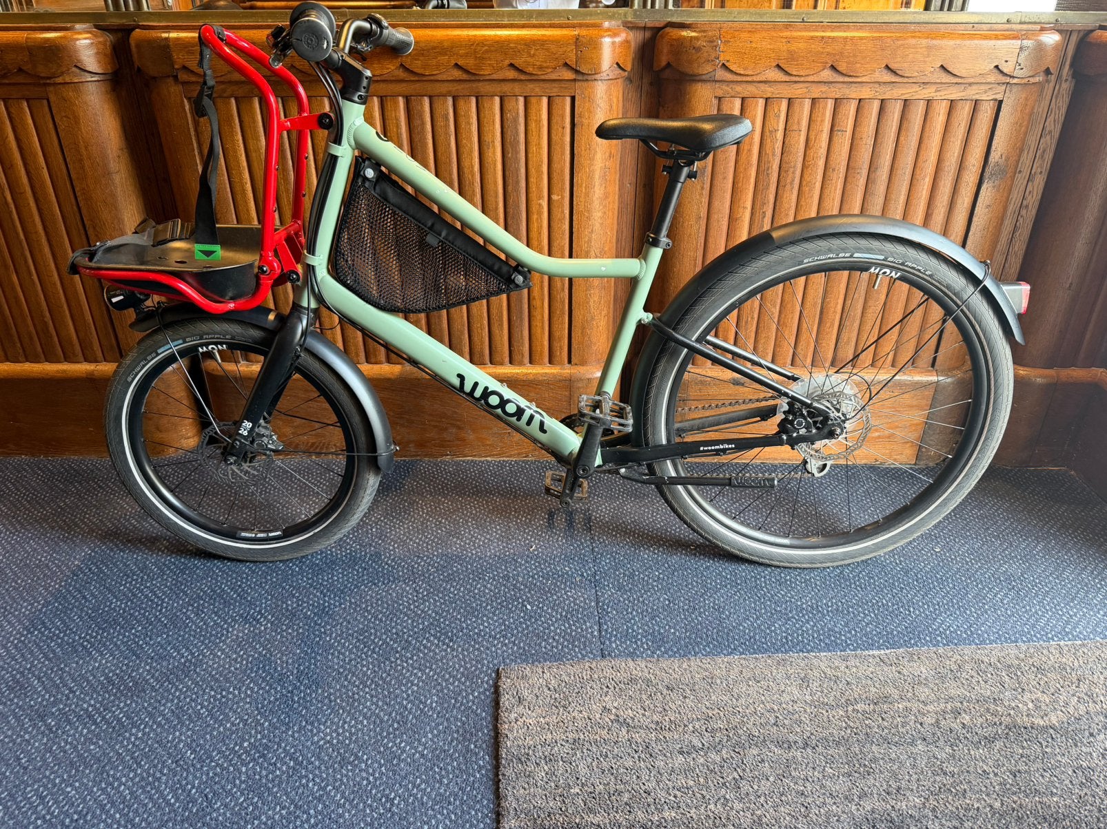 Woom 6 NOW, Fietsen en Brommers, Fietsen | Kinderfietsjes, Ophalen, Zo goed als nieuw, Schijfrem, 20 inch of meer