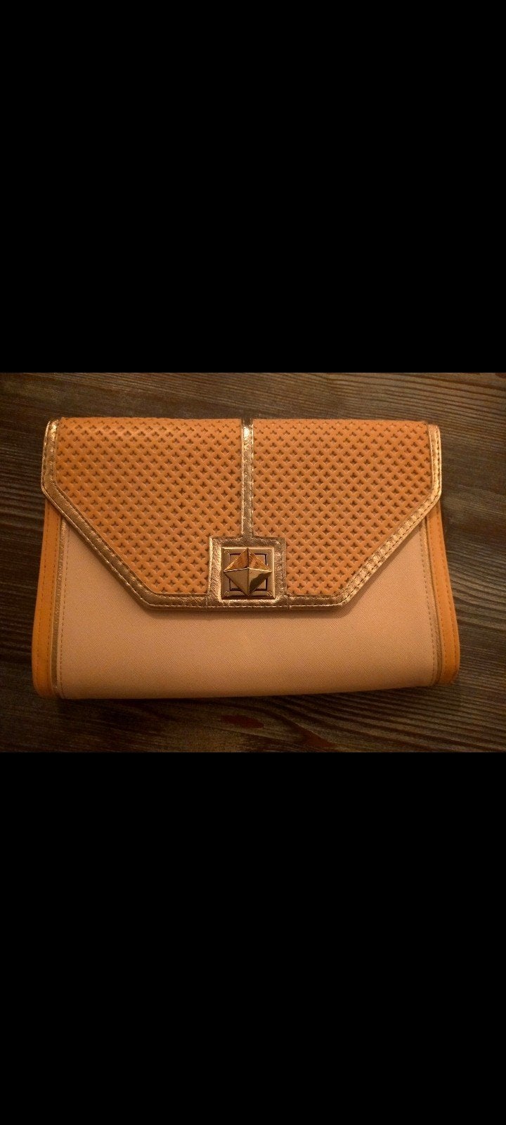 Chique clutch/avondtasje met gouden details, Ophalen, Zo goed als nieuw, Beige, Avondtasje