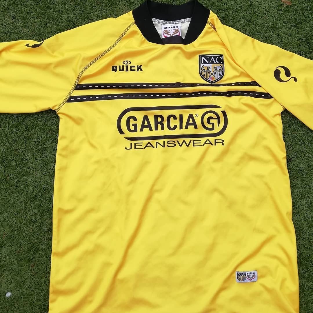 GEZOCHT: NAC thuisshirt 2003-2004 maat L, Sport en Fitness, Ophalen of Verzenden, Zo goed als nieuw, Shirt