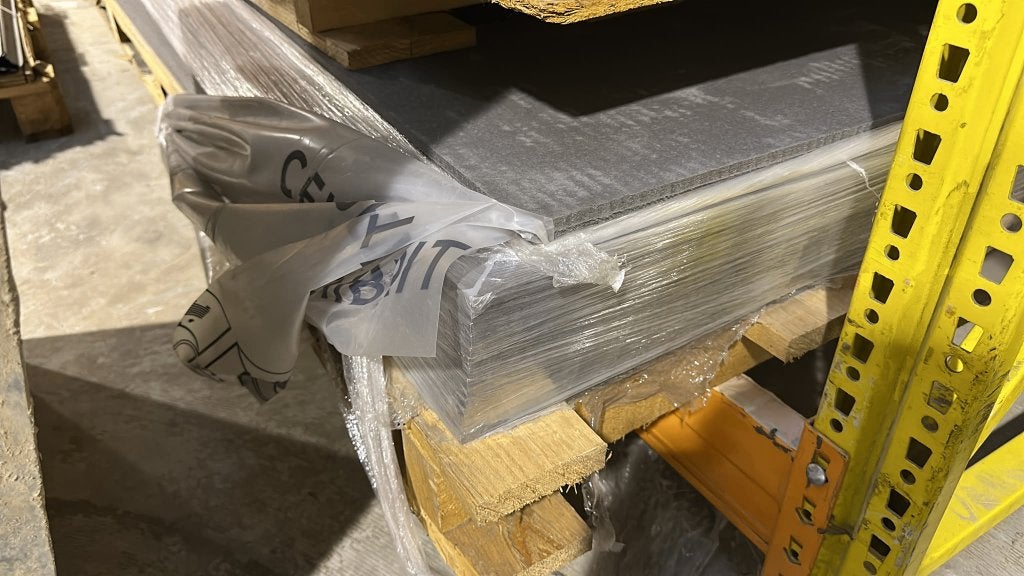 Trespa gevelplaten grijs 10mm - partij van 16 stuks, Ophalen, Nieuw, HPL, Minder dan 20 mm