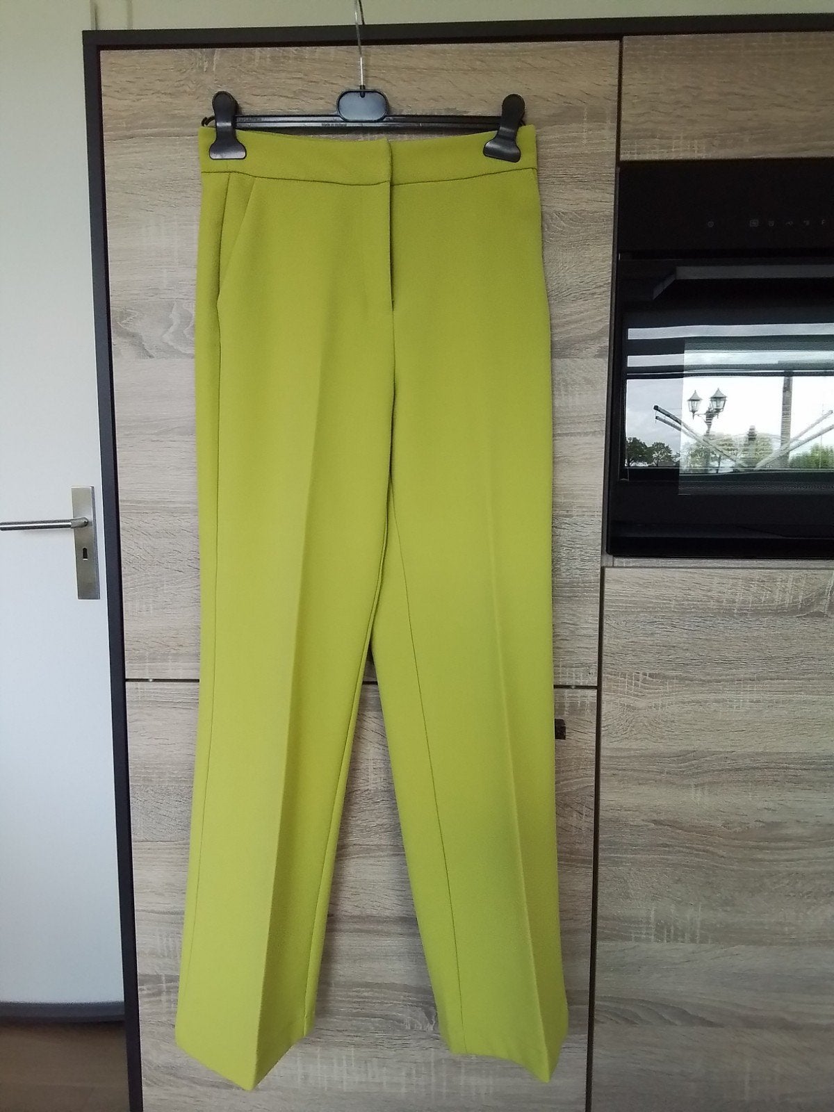 zgan fel groene broek,  pantalon Y.A.S mt M, Kleding | Dames, Broeken en Pantalons, Maat 38/40 (M), Ophalen of Verzenden, Zo goed als nieuw