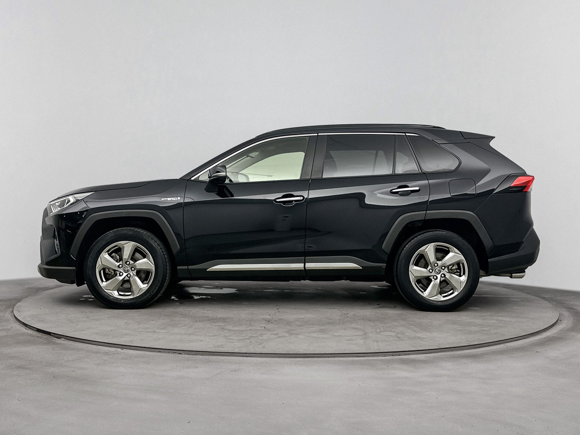 Toyota RAV4 2.5 Hybrid Executive | NL dealeronderhouden |, Gebruikt, 4 cilinders, Zwart, Bedrijf