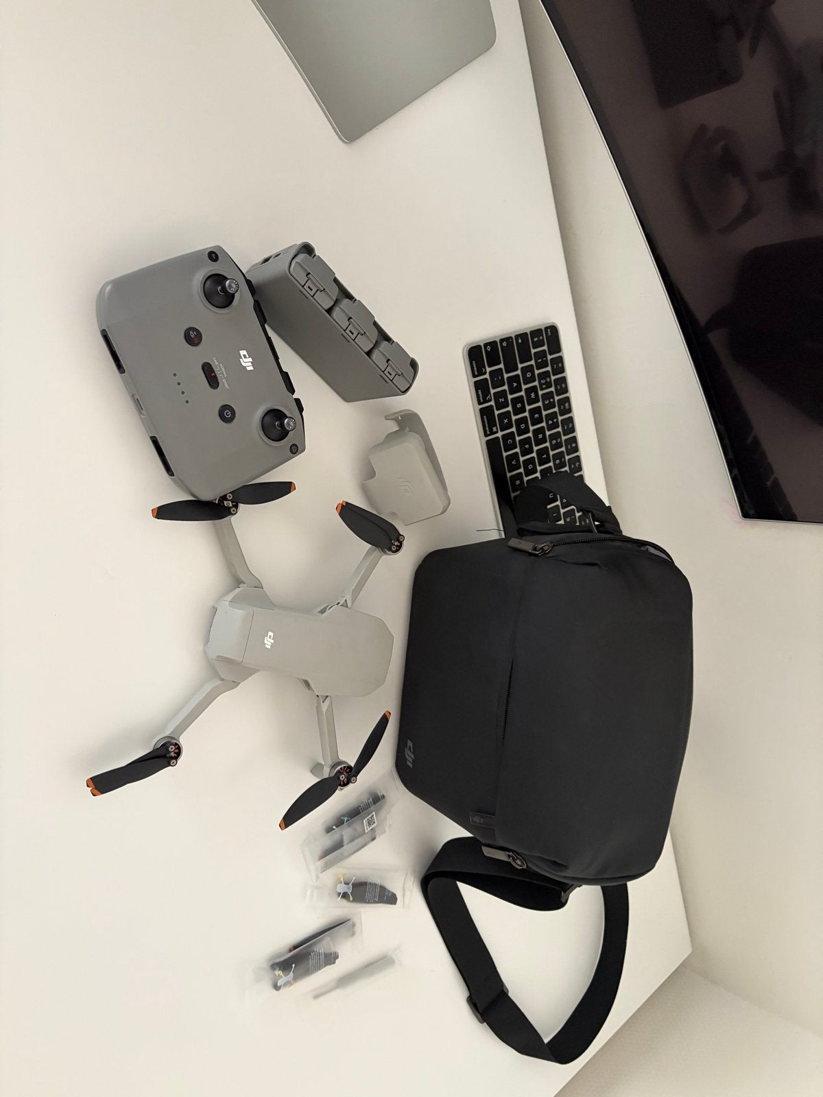 DJI Mini 2 Fly More Combo - Complete drone set, 30 tot 45 minuten, Cameradrone, 5 tot 10 kilometer, Ophalen of Verzenden