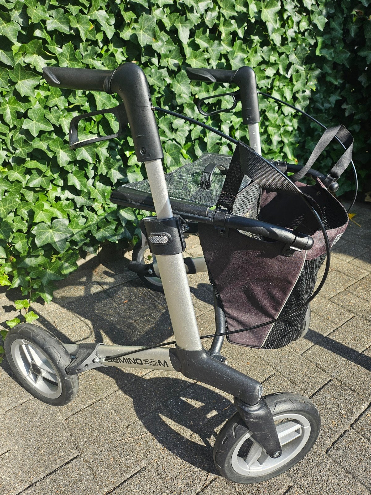 rollator GEMINO 30M, Ophalen, Opvouwbaar, Zo goed als nieuw