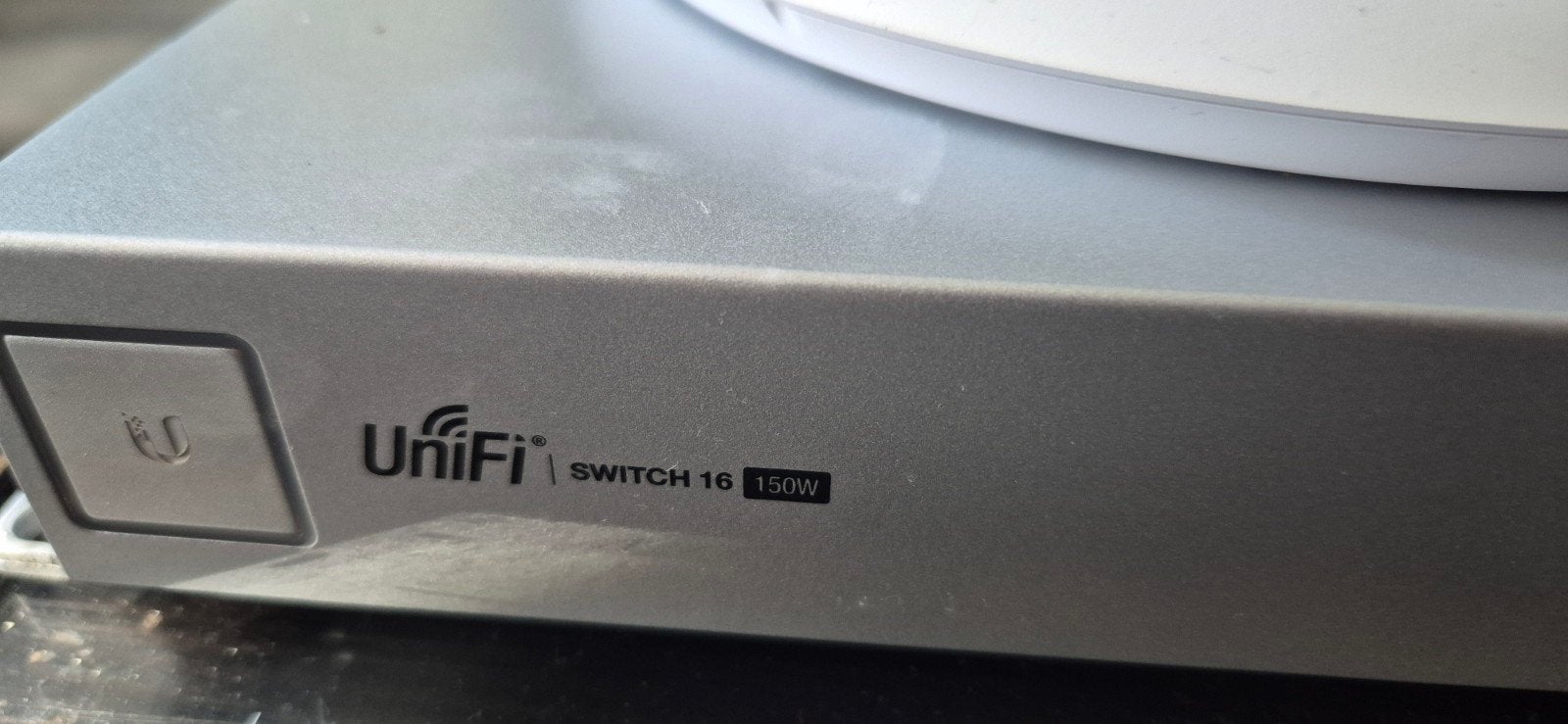 Ubiquiti UniFi Switch 16 150W, USG en Gigaset N510 IP PRO, Computers en Software, Netwerk switches, Ophalen of Verzenden, Gebruikt